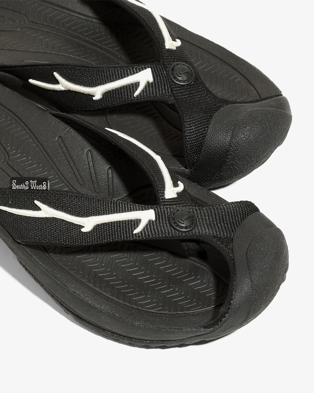 Black Waimea H2 Deer Horn Embroidery Sandal