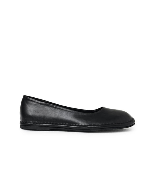 Black Rounded Flats