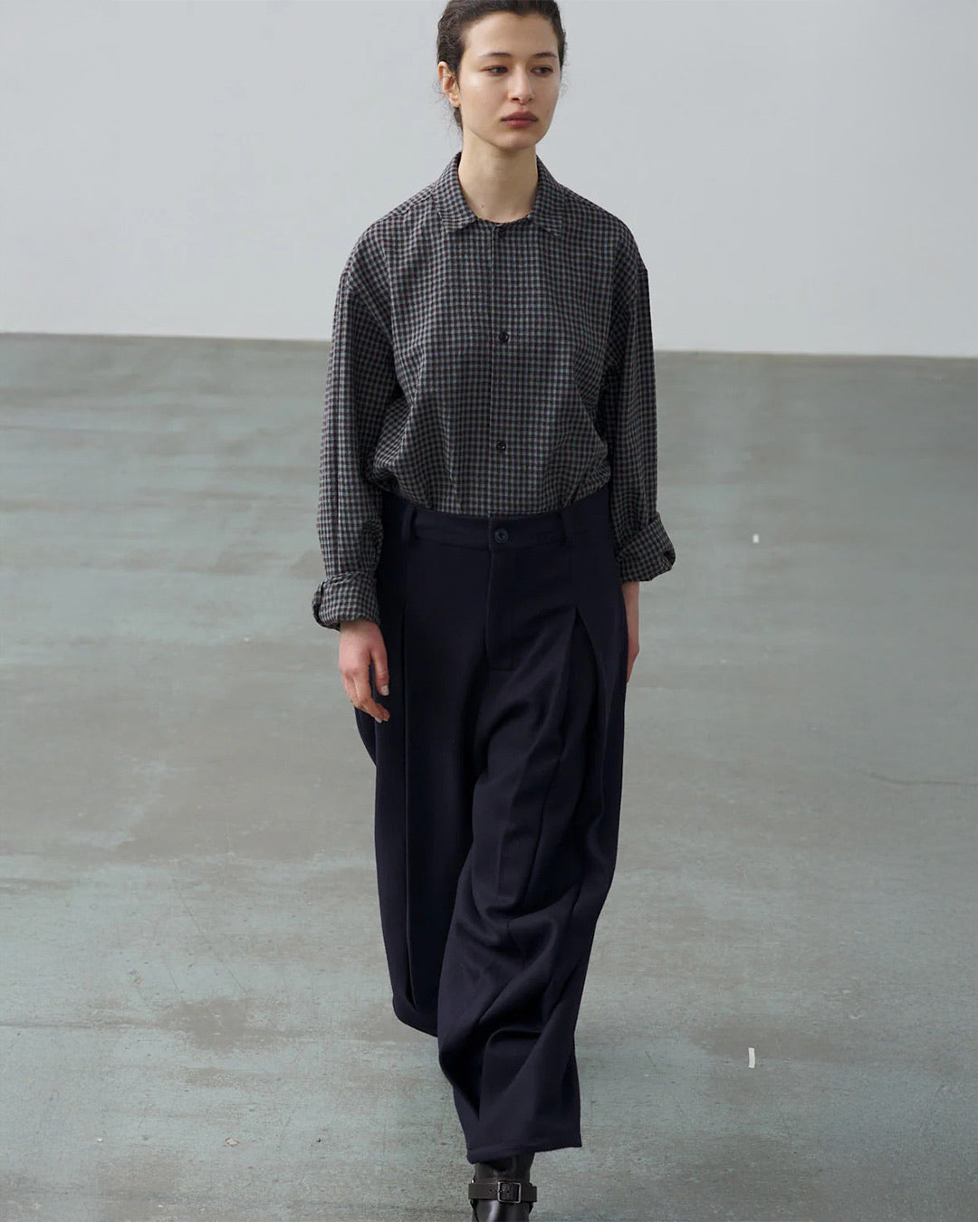 Dark Navy Box Pleat Wool Trouser