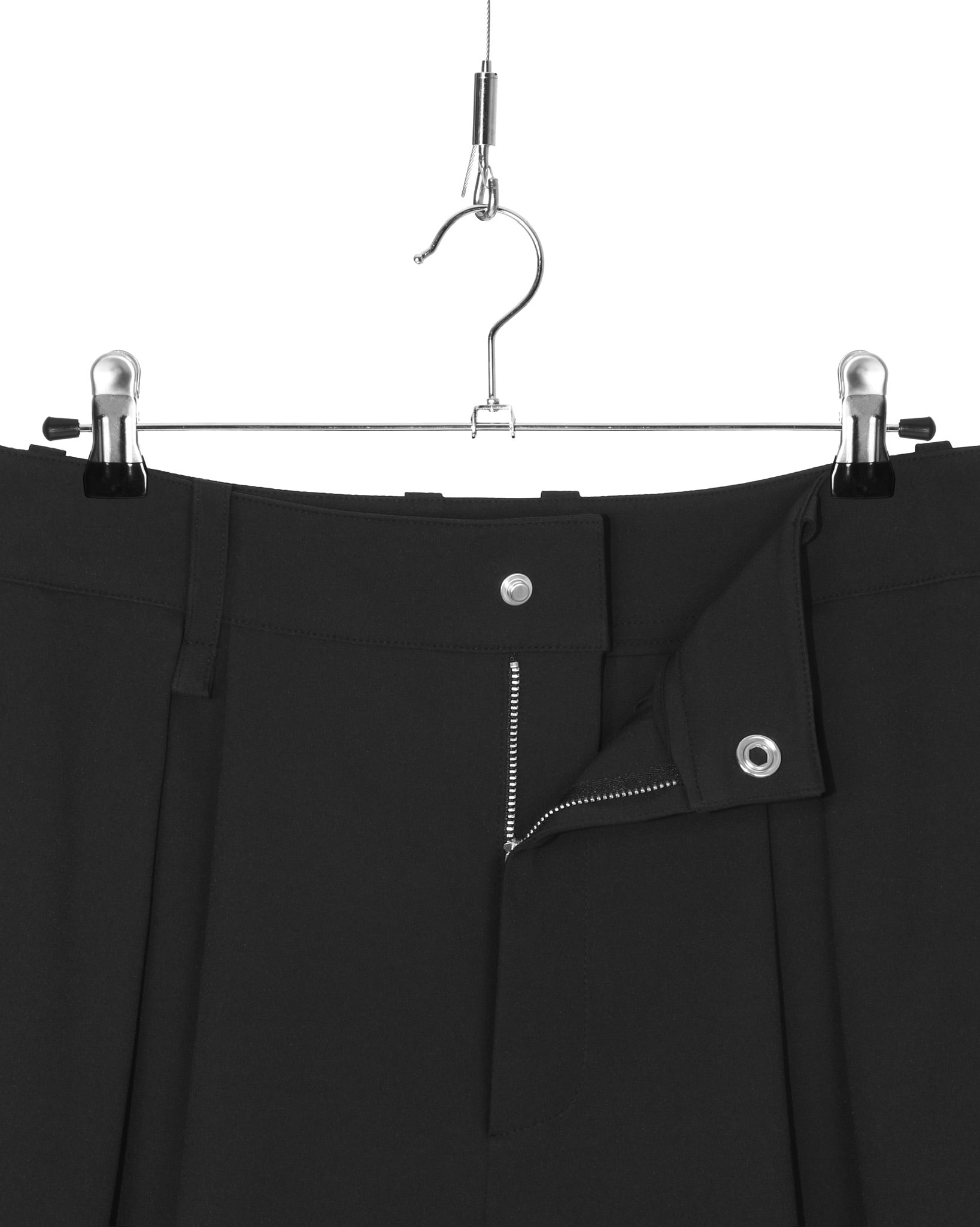 Black Carefree Two Tuck Wide Leg Pants