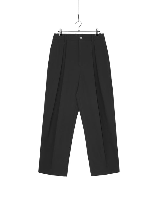 Black Carefree Two Tuck Wide Leg Pants