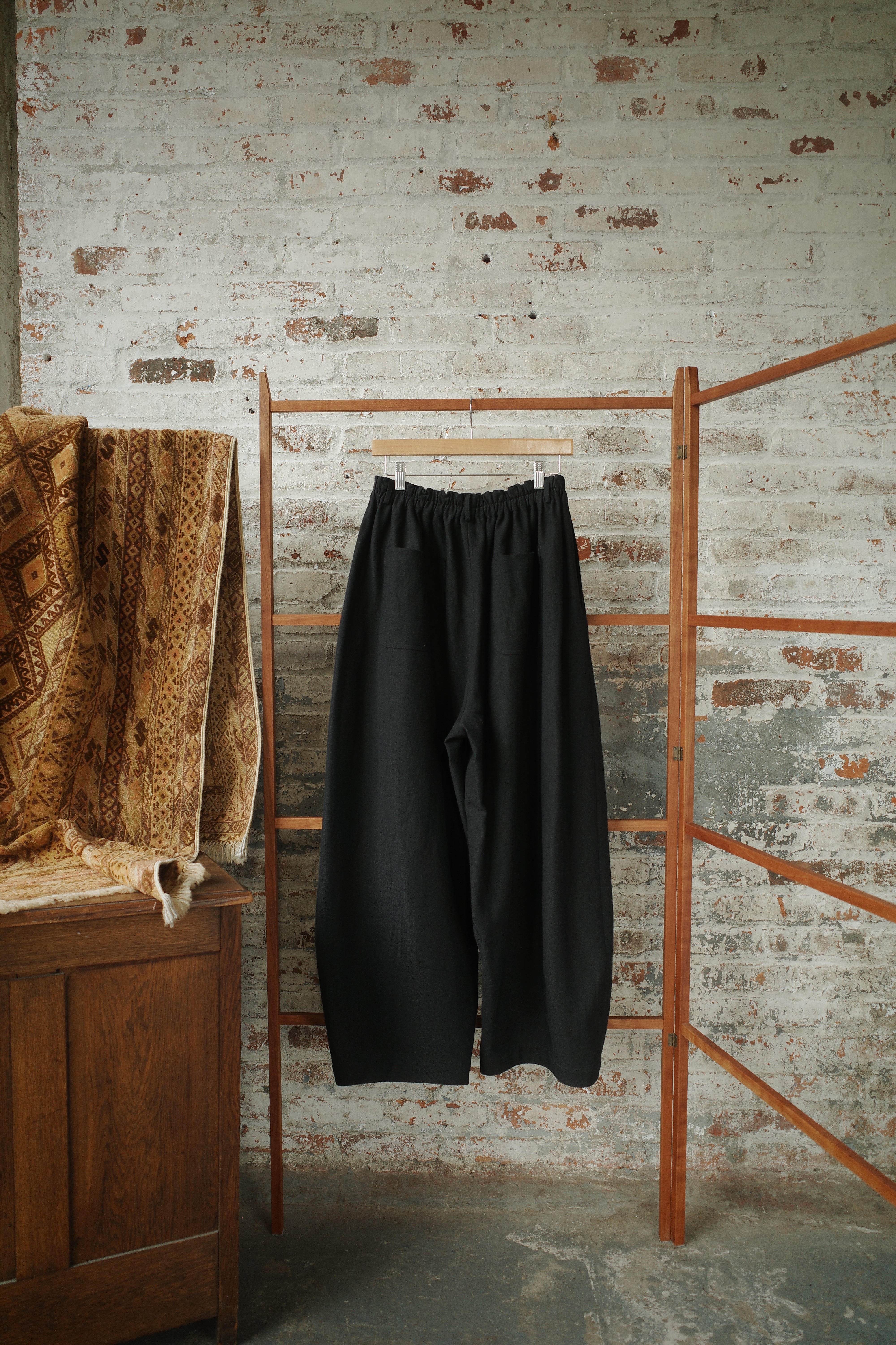 Black Wool Cotton Washi Twill Cocoon Pant